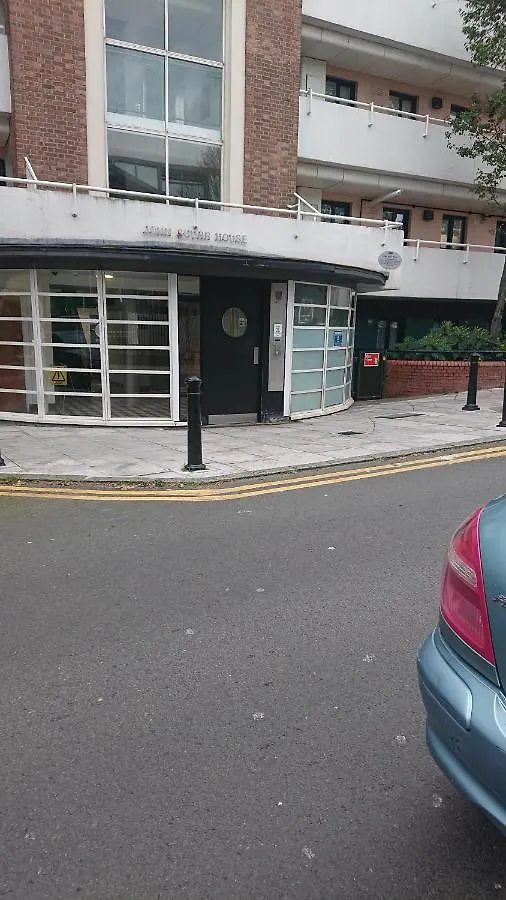 Bright, Nice Interior, Close To The City, 2 Bedroom Apartment Londres