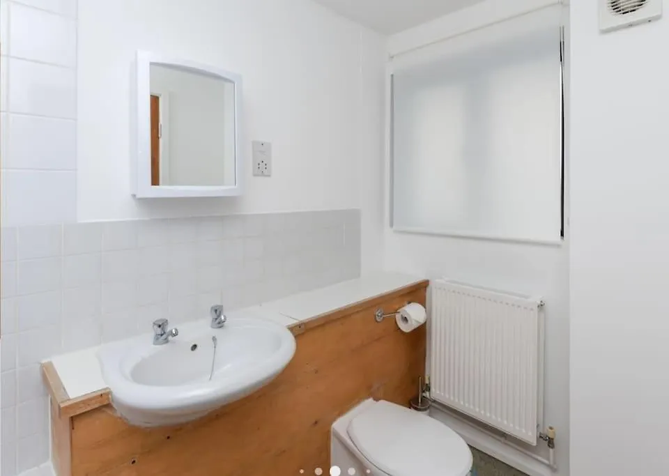 Bright, Nice Interior, Close To The City, 2 Bedroom Apartment Londen
